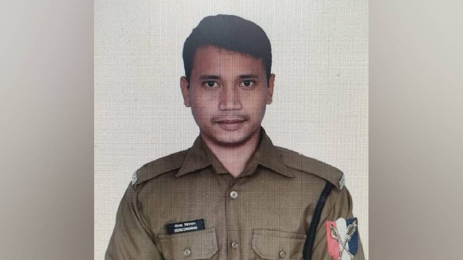 BSF pays tribute as Manipur’s son Deepak Chimngakham martyred in Jammu cross-border firing BSF pays tribute as Manipur’s son Deepak Chimngakham martyred in Jammu cross-border firing