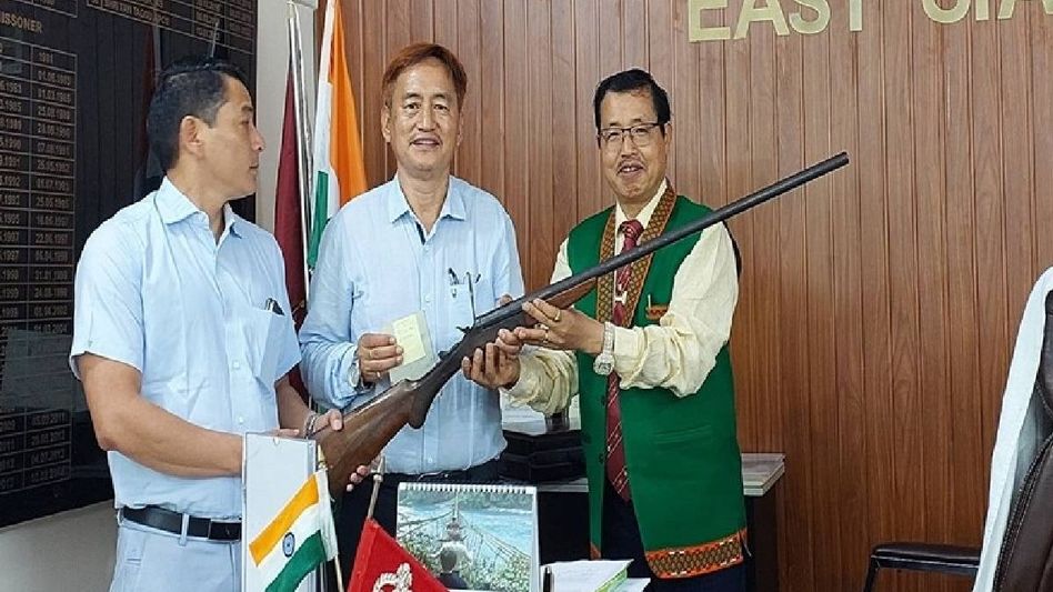 Arunachal: Doctor turns conservationist, Dr Taggu surrenders licensed gun to protect wildlife Arunachal: Doctor turns conservationist, Dr Taggu surrenders licensed gun to protect wildlife