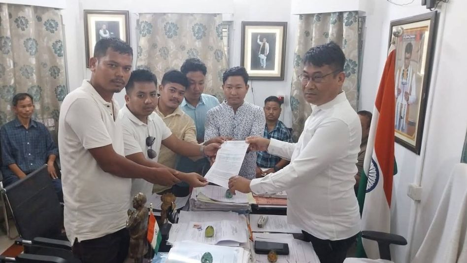 Tripura students' body demands tribal officer as Tribal Welfare Director Tripura students' body demands tribal officer as Tribal Welfare Director