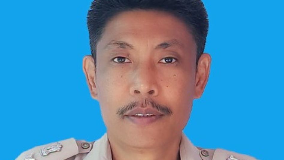 Manipur CRPF officer dies after lightning strike during Maoist operation in Jharkhand Manipur CRPF officer dies after lightning strike during Maoist operation in Jharkhand