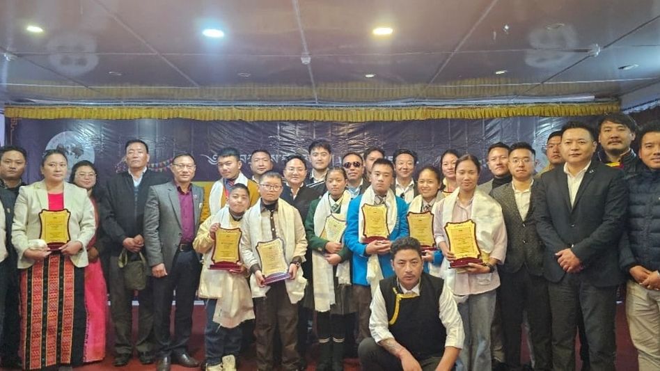 Arunachal students' body felicitates academic toppers in Tawang Arunachal students' body felicitates academic toppers in Tawang