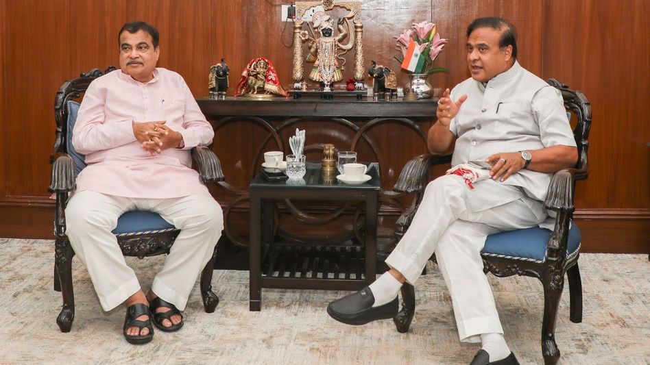 Himanta Biswa Sarma-Nitin Gadkari review NH projects; Jorhat-Majuli bridge tender floated Himanta Biswa Sarma-Nitin Gadkari review NH projects; Jorhat-Majuli bridge tender floated