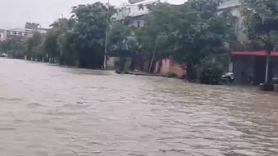 Manipur reels under torrential rains as rivers overflow, urban areas inundated Manipur reels under torrential rains as rivers overflow, urban areas inundated
