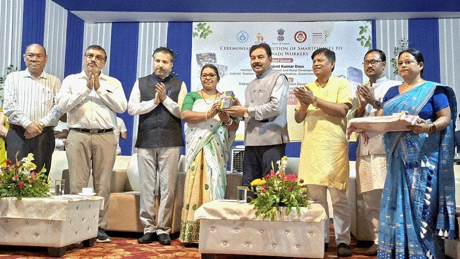 Assam empowers Dhubri Anganwadi workers with smartphones, to enhance ICDS services Assam empowers Dhubri Anganwadi workers with smartphones, to enhance ICDS services