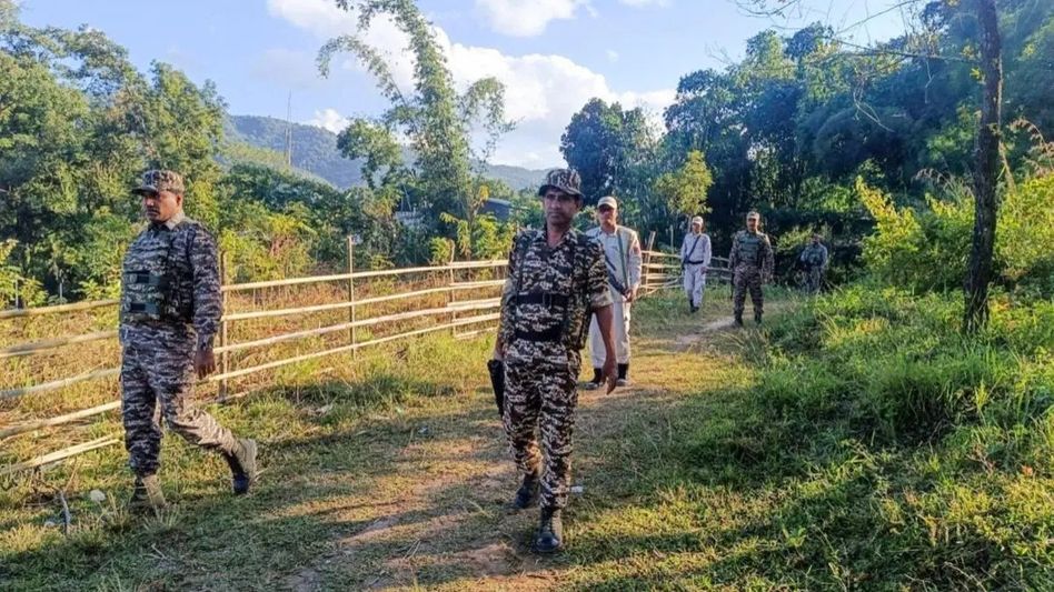 Union Home Secretary reviews border security, IDP relief measures in Manipur Union Home Secretary reviews border security, IDP relief measures in Manipur