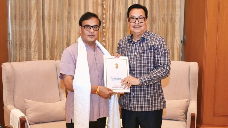 Arunachal Deputy CM, Himanta Biswa Sarma discuss developmental issues Arunachal Deputy CM, Himanta Biswa Sarma discuss developmental issues