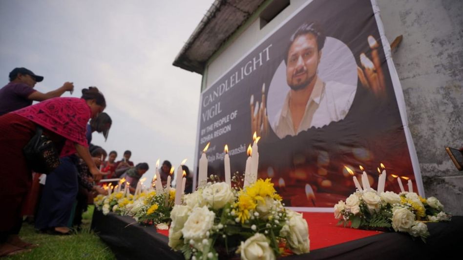 Meghalaya: Candlelight vigil illuminates Sohra as community rallies for peace after tourist's tragic death Meghalaya: Candlelight vigil illuminates Sohra as community rallies for peace after tourist's tragic death