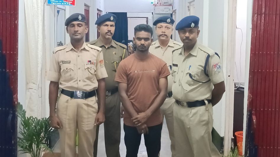 Bangladeshi national caught at Agartala railway station after illegal border crossing Bangladeshi national caught at Agartala railway station after illegal border crossing