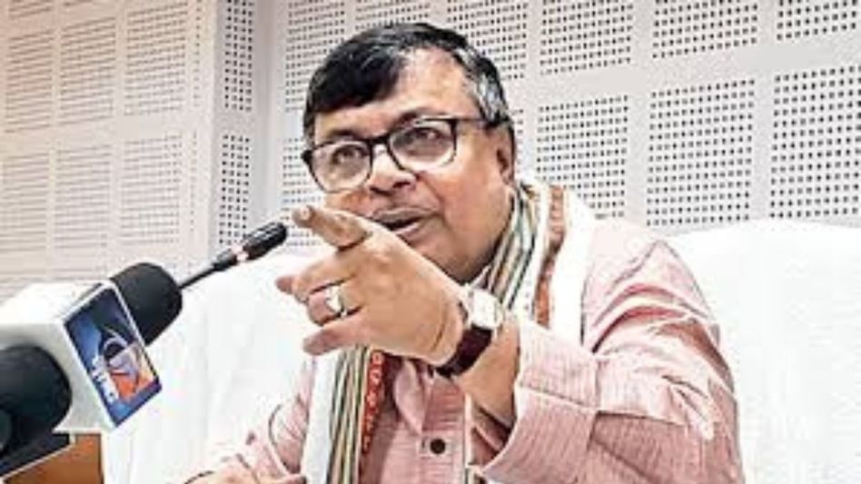 Tripura minister hits back at LoP over 'tall people' jibe, defends Assam CM Tripura minister hits back at LoP over 'tall people' jibe, defends Assam CM
