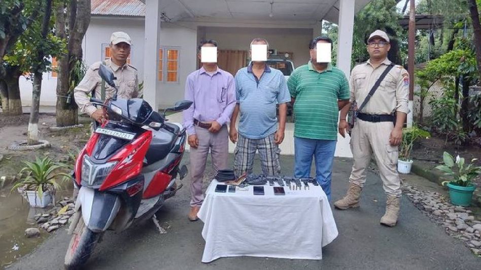 Manipur: Three UNLF(P) cadres arrested in Imphal for extortion bid. threatening government officials Manipur: Three UNLF(P) cadres arrested in Imphal for extortion bid. threatening government officials