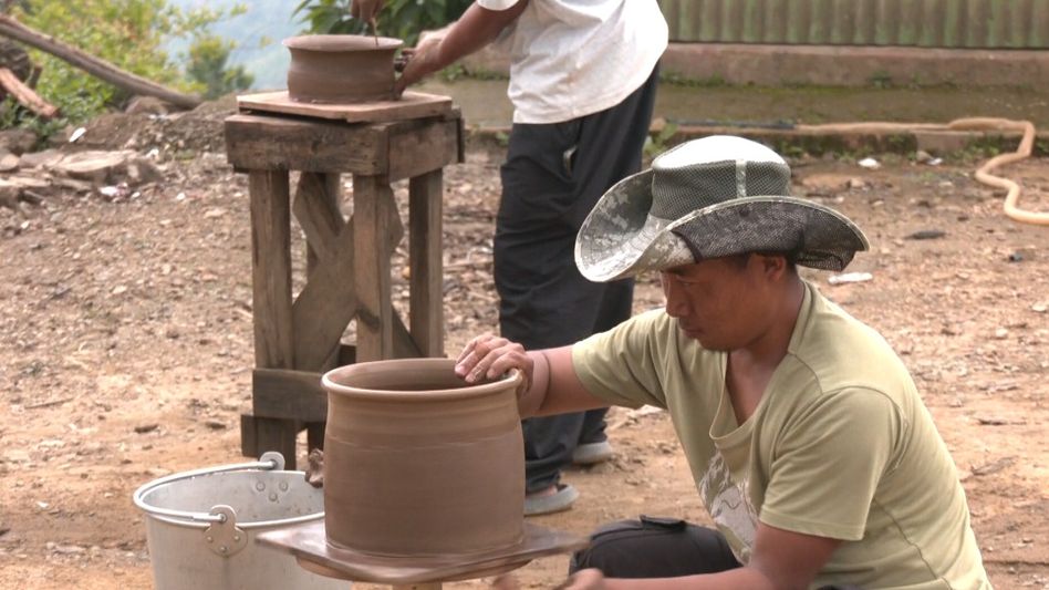 Manipur: Black pottery tradition in Ukhrul sustains livelihoods, draws national interest Manipur: Black pottery tradition in Ukhrul sustains livelihoods, draws national interest
