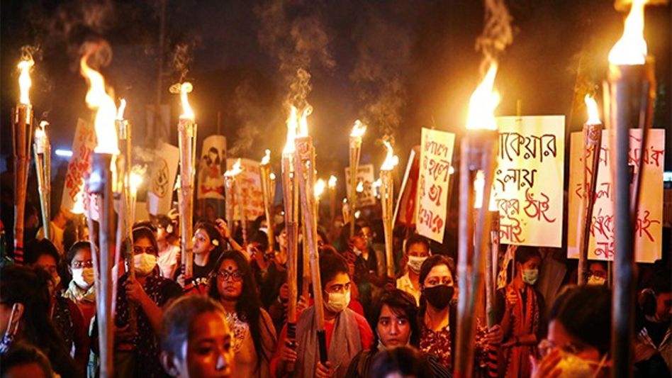 Bangladesh police arrest five over rape of Hindu woman and viral video Bangladesh police arrest five over rape of Hindu woman and viral video