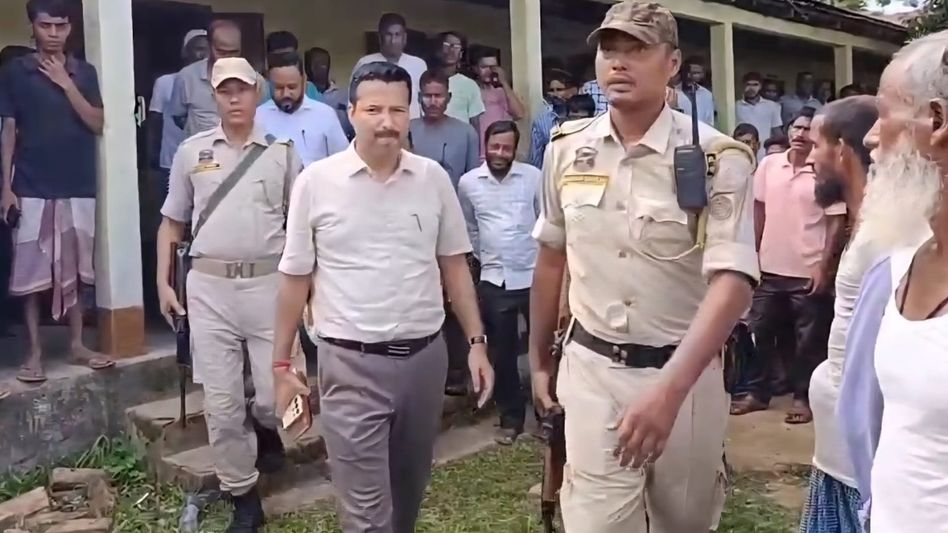 Massive eviction drive looms in Dhubri's Alomganj for 'Advantage Assam 2.0' projects Massive eviction drive looms in Dhubri's Alomganj for 'Advantage Assam 2.0' projects
