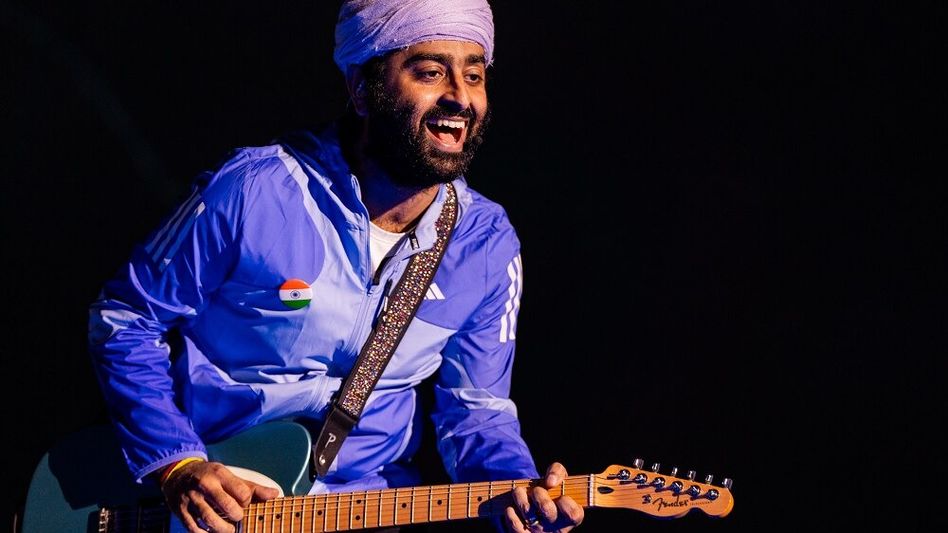 Arijit Singh dethrones Taylor Swift, Ed Sheeran to become Spotify’s most followed musician Arijit Singh dethrones Taylor Swift, Ed Sheeran to become Spotify’s most followed musician