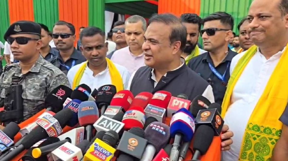 “Even threats won’t deter me”: Himanta Biswa Sarma on backlash over eviction drives “Even threats won’t deter me”: Himanta Biswa Sarma on backlash over eviction drives