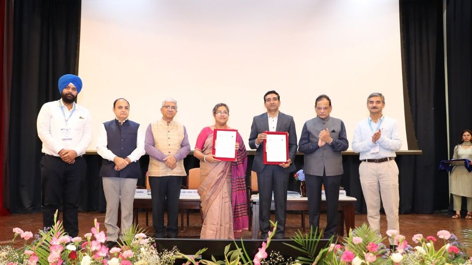 Tripura University signs MoU to boost lemongrass cultivation under Aroma Mission Tripura University signs MoU to boost lemongrass cultivation under Aroma Mission