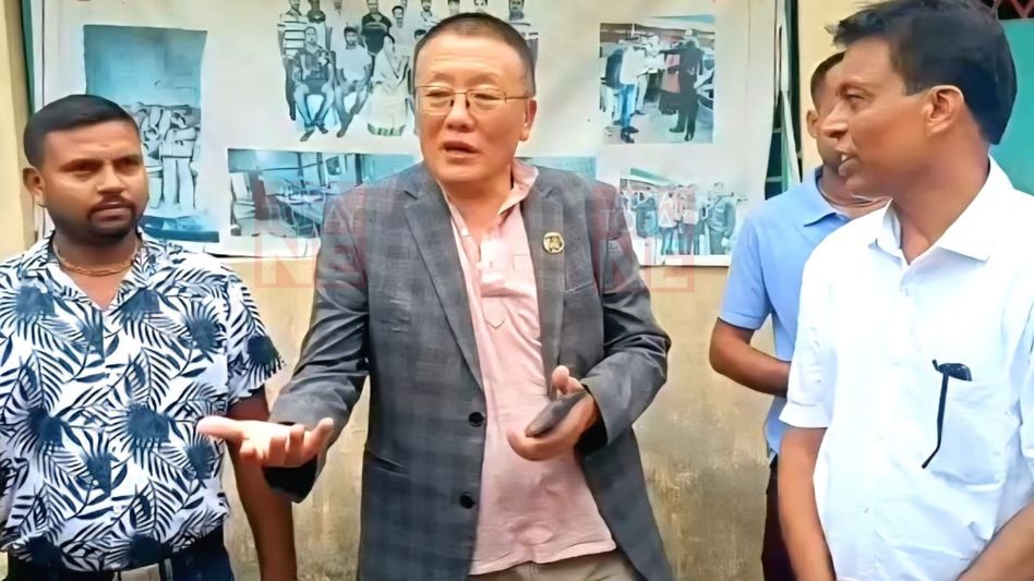 Bhutan Consul General visits Dhubri's Asharikandi to explore terracotta art for Gelephu’s Mindfulness city Bhutan Consul General visits Dhubri's Asharikandi to explore terracotta art for Gelephu’s Mindfulness city