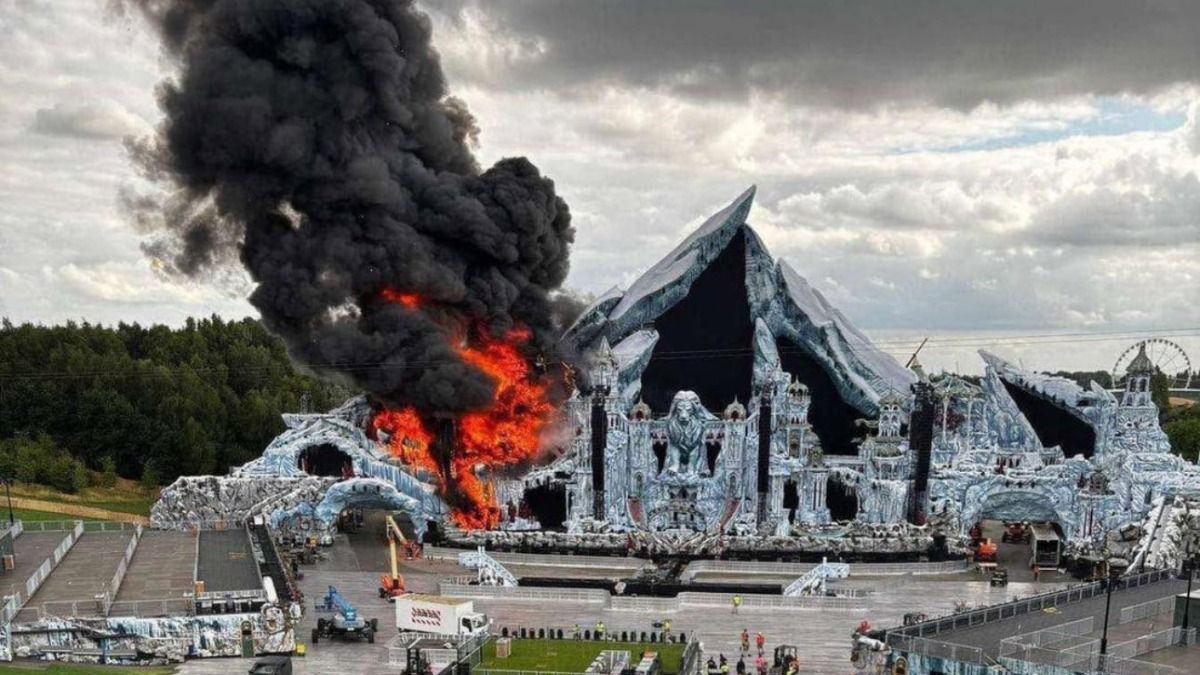 Fire damages Tomorrowland main stage just days before festival kickoff Fire damages Tomorrowland main stage just days before festival kickoff