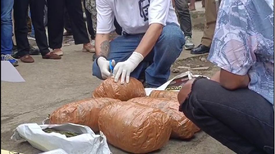 Abandoned bag sparks bomb scare, turns out to contain ganja in Shillong’s Polo Bazaar Abandoned bag sparks bomb scare, turns out to contain ganja in Shillong’s Polo Bazaar