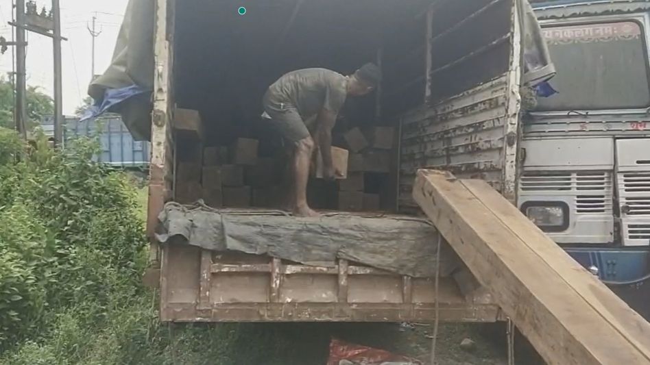 Assam: Illegal teak wood seized in Gossaigaon, two arrested with truck Assam: Illegal teak wood seized in Gossaigaon, two arrested with truck