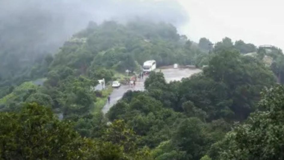 Raja Raghuvanshi’s family holds puja at murder site in Meghalaya Raja Raghuvanshi’s family holds puja at murder site in Meghalaya