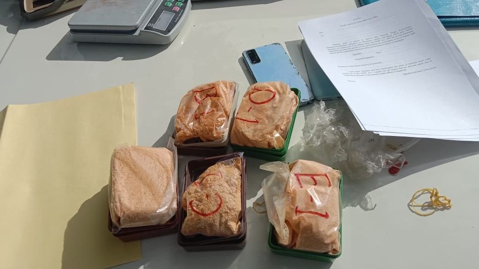 Assam: Police bust drug smuggling attempt near Jagun, arrest two with 52 gram heroin Assam: Police bust drug smuggling attempt near Jagun, arrest two with 52 gram heroin