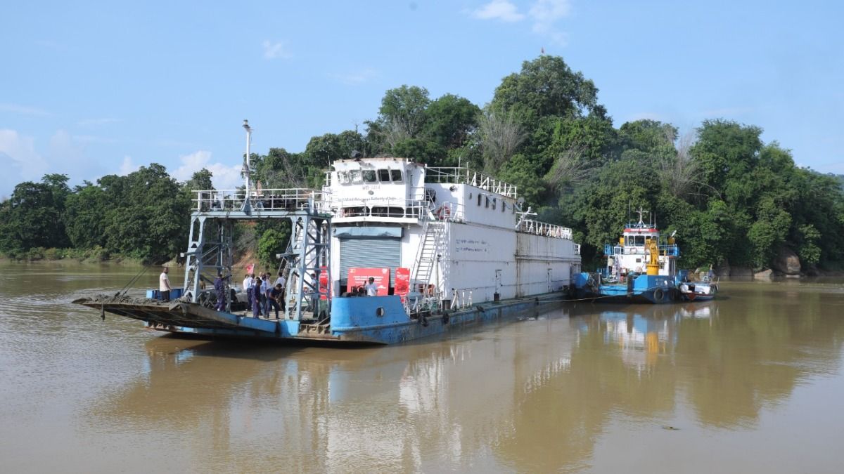 MV VV Giri kickstarts Assam’s cargo movement after 10-year gap, Sonowal terms it "watershed moment"