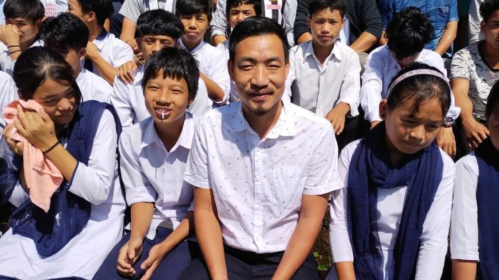 Arunachal journalist Takam Sonia wins Samaj Bandhu Award for excellence in media Arunachal journalist Takam Sonia wins Samaj Bandhu Award for excellence in media