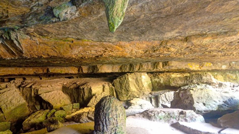 Tourist restrictions at Mawjymbuin cave during yatra spark local backlash in Meghalaya Tourist restrictions at Mawjymbuin cave during yatra spark local backlash in Meghalaya