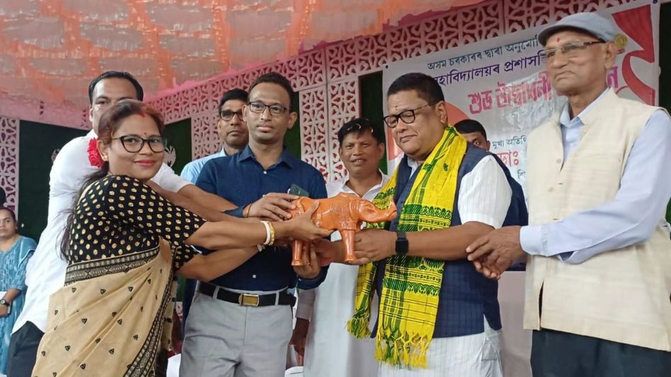 Assam: Ranoj Pegu inaugurates Rs 1 crore admin building at Hatidhura College, Dhubri Assam: Ranoj Pegu inaugurates Rs 1 crore admin building at Hatidhura College, Dhubri
