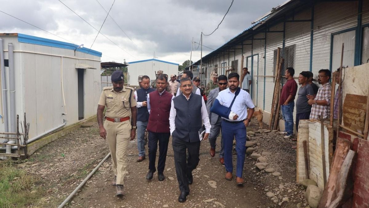 Manipur Chief Secretary visits relief camps, assures safe resettlement of IDPs Manipur Chief Secretary visits relief camps, assures safe resettlement of IDPs