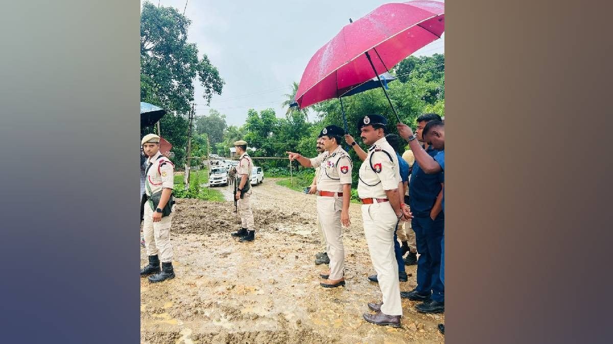 Mob attack in Assam’s Hojai leaves 14 police personnel injured, 7 arrested Mob attack in Assam’s Hojai leaves 14 police personnel injured, 7 arrested