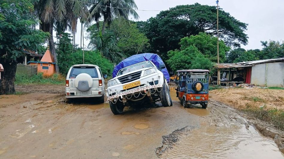 Diphu–Hamren road at Kheroni Charali turns death trap, residents slam KAAC, PWD inaction Diphu–Hamren road at Kheroni Charali turns death trap, residents slam KAAC, PWD inaction