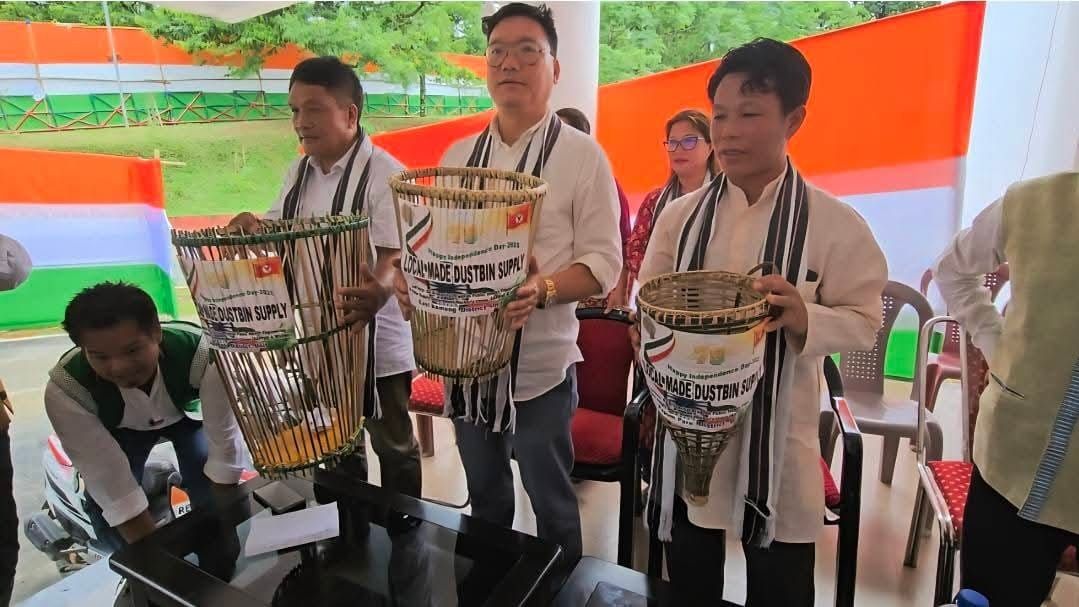 Arunachal: Itanagar DC launches bamboo dustbins to promote sustainable waste management Arunachal: Itanagar DC launches bamboo dustbins to promote sustainable waste management
