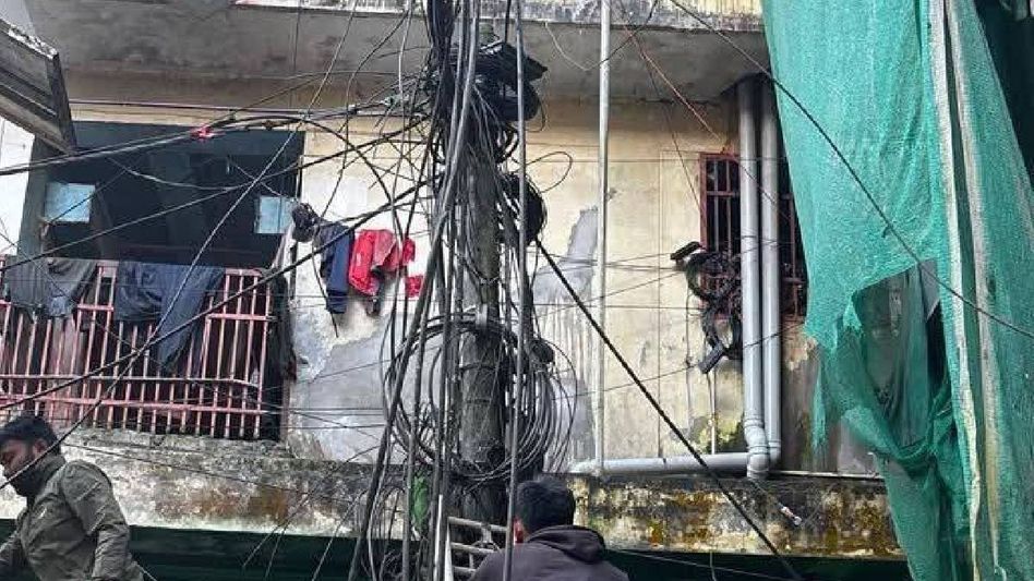 Gangtok launches ‘Mission Clean Sky’ to free city from web of wires Gangtok launches ‘Mission Clean Sky’ to free city from web of wires