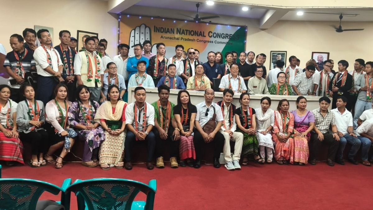 Arunachal Congress gets major boost with mass joining of prominent leaders