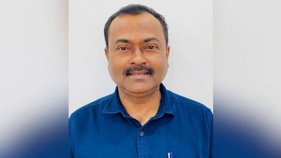 Dr Devajit Choudhury takes charge as GMCH Superintendent, promises gradual reforms in patient care and administration Dr Devajit Choudhury takes charge as GMCH Superintendent, promises gradual reforms in patient care and administration