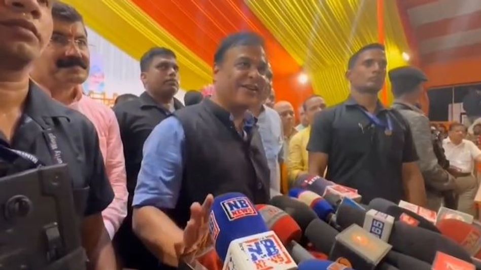 Himanta hails BJP govt: Bengali-speaking Hindus in Assam "most comfortable" in last 10 years Himanta hails BJP govt: Bengali-speaking Hindus in Assam "most comfortable" in last 10 years