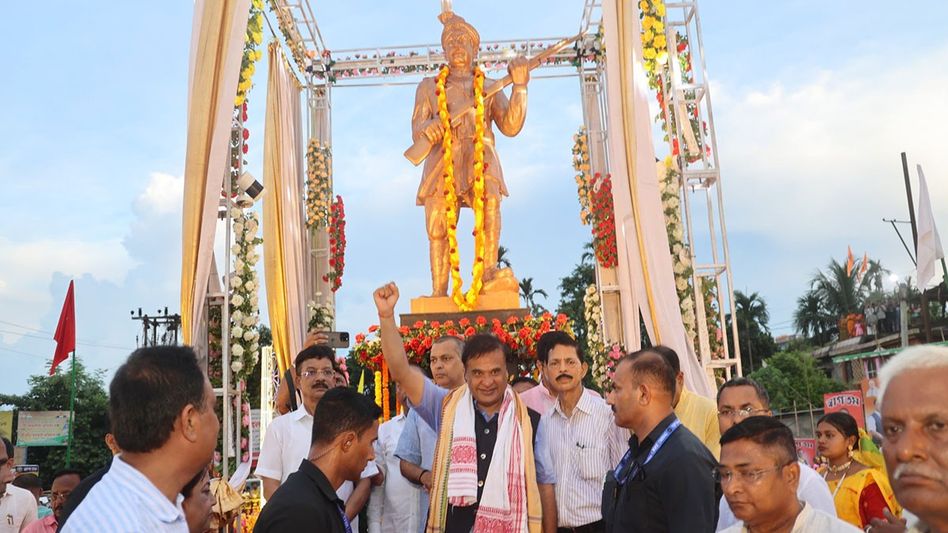 Himanta unveils Mangal Pandey statue in Silchar, honours Barak Valley’s role in 1857 revolt Himanta unveils Mangal Pandey statue in Silchar, honours Barak Valley’s role in 1857 revolt
