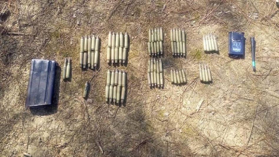Assam Rifles apprehend suspect, seize arms and ammunition in Mizoram’s Lawngtlai Assam Rifles apprehend suspect, seize arms and ammunition in Mizoram’s Lawngtlai