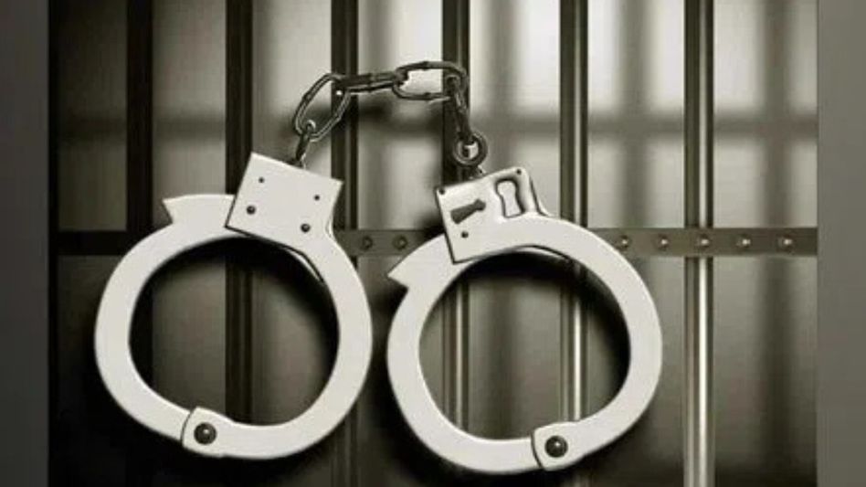 Assam: Sivsagar food superintendent arrested in Rs 8,000 bribe sting Assam: Sivsagar food superintendent arrested in Rs 8,000 bribe sting