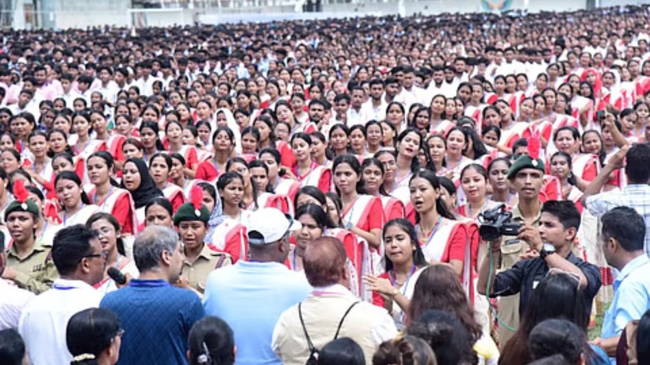 17,000 students sing Bhupen Hazarika’s song in Nagaon, create India book record 17,000 students sing Bhupen Hazarika’s song in Nagaon, create India book record