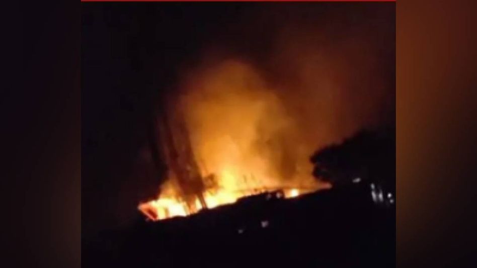 Massive blaze erupts at ONGC oil rig in Assam’s Sivasagar Massive blaze erupts at ONGC oil rig in Assam’s Sivasagar