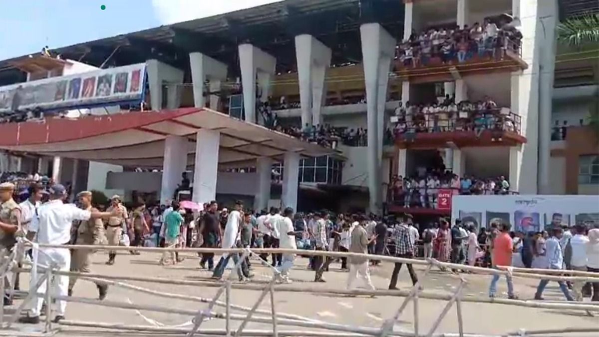 Fans camp overnight at Sarusajai amid sweltering heat, several hospitalized during Zubeen’s final journey Fans camp overnight at Sarusajai amid sweltering heat, several hospitalized during Zubeen’s final journey