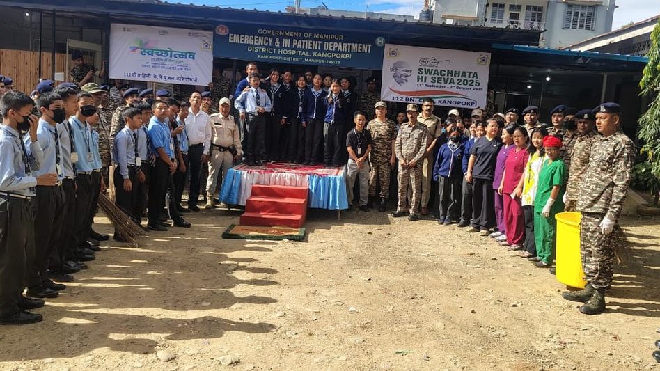CRPF’s 112 battalion leads mass cleanliness drive in Manipur's Kangpokpi, inspires civic unity CRPF’s 112 battalion leads mass cleanliness drive in Manipur's Kangpokpi, inspires civic unity