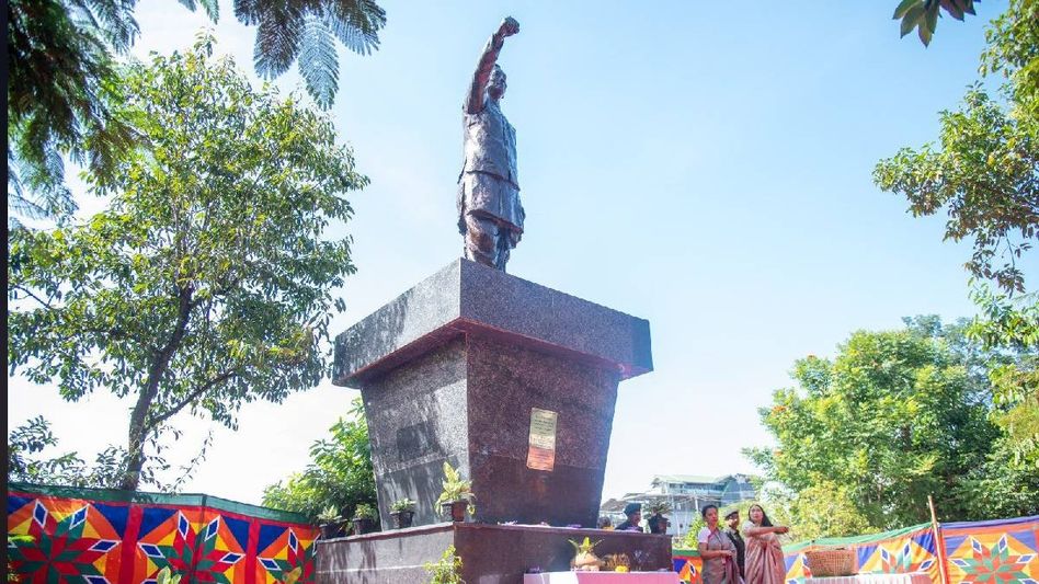 Manipur Governor pays tribute to freedom fighter Hijam Irabot Singh on his birth anniversary Manipur Governor pays tribute to freedom fighter Hijam Irabot Singh on his birth anniversary
