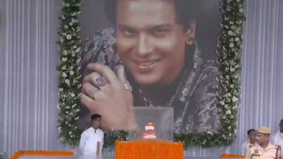 Assam: Thousands gather at Jorhat stadium amid heavy rainfall to pay final tribute to Zubeen Garg Assam: Thousands gather at Jorhat stadium amid heavy rainfall to pay final tribute to Zubeen Garg