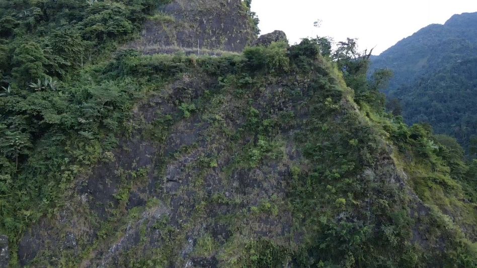Arunachal: 32-year-old from Bihar slips off Pongging viewpoint, search ops underway Arunachal: 32-year-old from Bihar slips off Pongging viewpoint, search ops underway