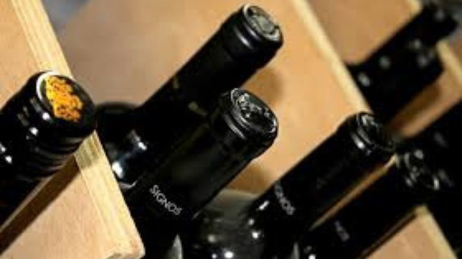 HITO flags violation of SC ban on liquor outlets along national highways in Meghalaya HITO flags violation of SC ban on liquor outlets along national highways in Meghalaya