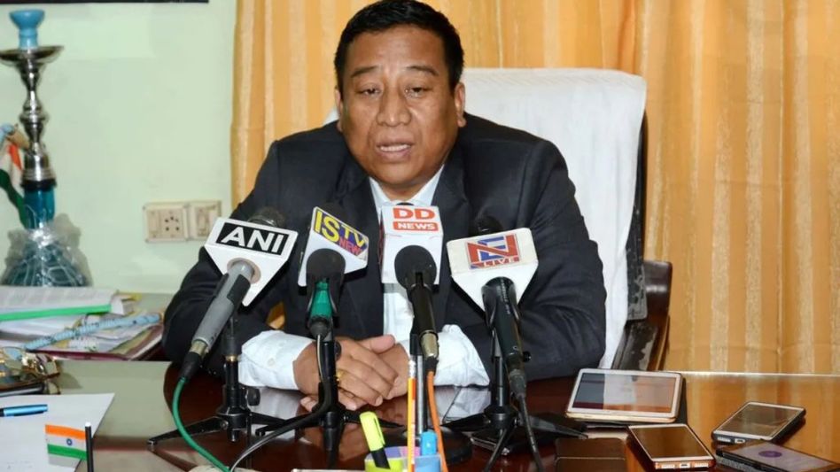 Manipur BJP MLA claims Centre to decide new state govt after November 15 Manipur BJP MLA claims Centre to decide new state govt after November 15